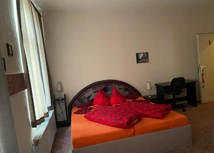 Alte Schmiede بيت ضيافة *